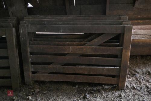 5 5' WOODEN LAMBING HURDLES