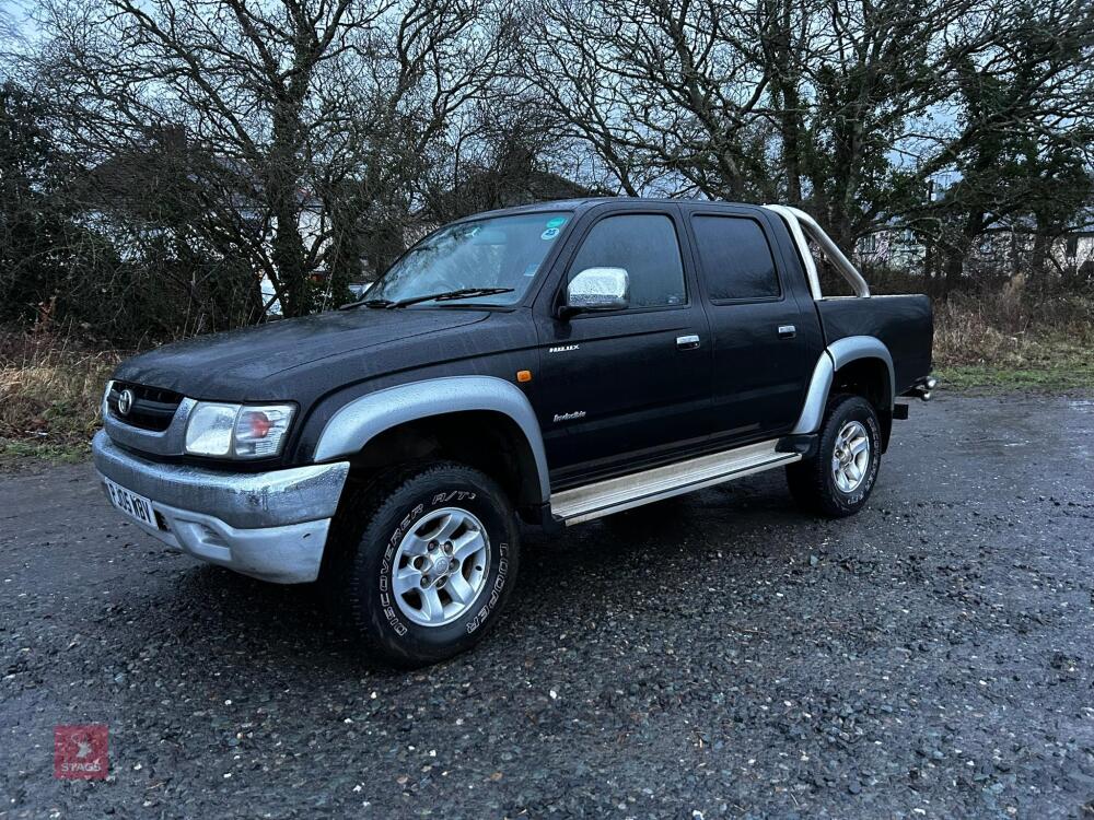 2005 TOYOTA HILUX INVINCIBLE PICKUP