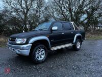 2005 TOYOTA HILUX INVINCIBLE PICKUP - 2