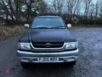 2005 TOYOTA HILUX INVINCIBLE PICKUP - 4