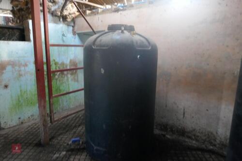 BLACK PLASTIC JUICE TANK