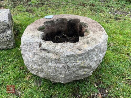 CIRCULAR ORNATE STONE TROUGH/PLANTER (16