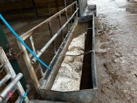 14' 6'' GALVANISED FEED BARRIER & TROUGH - 7