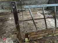 15' CATTLE FEED BARRIER - 6