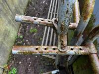 7.2M LONG FILSON RACE & GUILOTINE GATE - 21
