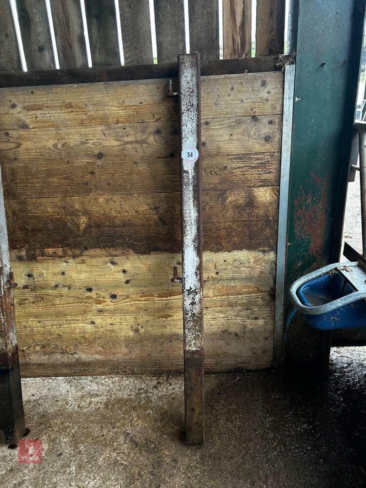 6' HANGING AND LATCHING POST