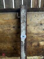 6' HANGING AND LATCHING POST - 2