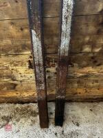 2 X 6' DOUBLE HANGING POSTS - 3
