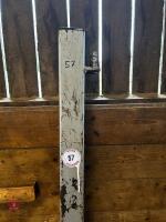 6' DOUBLE HANGING POST - 2