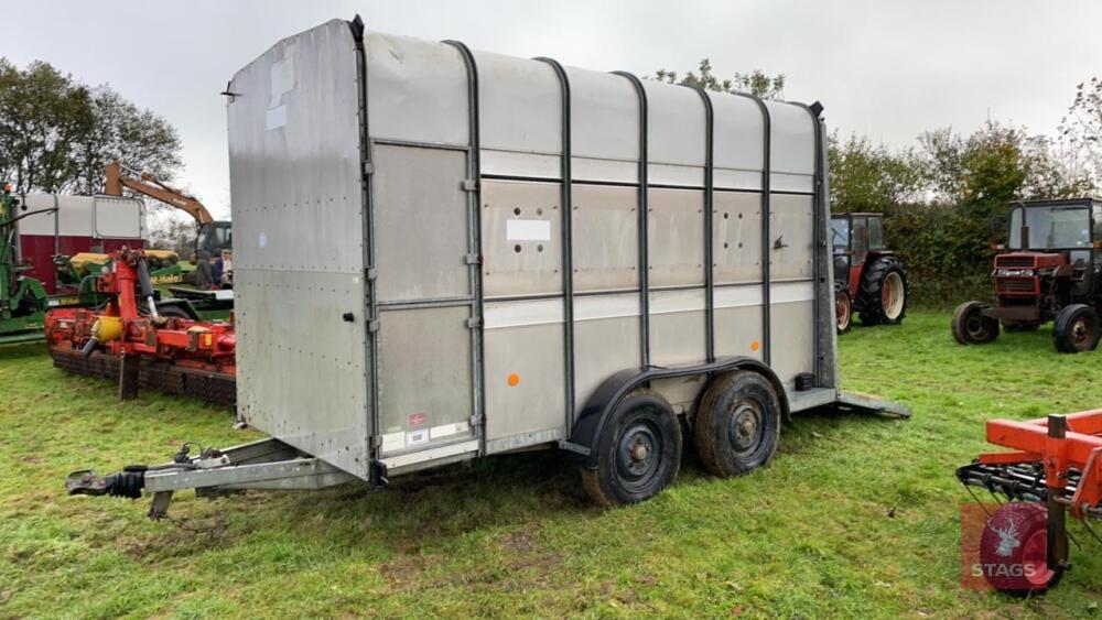 IFOR WILLIAMS 12' LIVESTOCK TRAILER