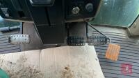 JOHN DEERE 6310SE 4WD TRACTOR C/W QUICKE 445 LOADER - 21