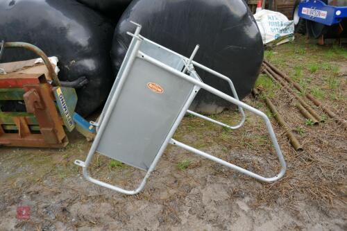 RITCHIE GALVANISED LAMB ADOPTER