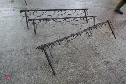 3 X 5'5'' CALF METAL BUCKET FEEDERS