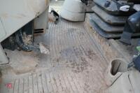 2011 JOHN DEERE 7530 PREMIUM 4WD TRACTOR - 10