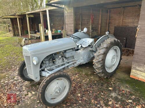 1953 FERGUSON T20 2WD TRACTOR (S/R)