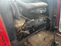 1980 MASSEY FERGUSON 590 2WD TRACTOR - 39
