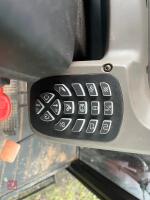 2011 CASE 95 JXU 4WD TRACTOR - 48