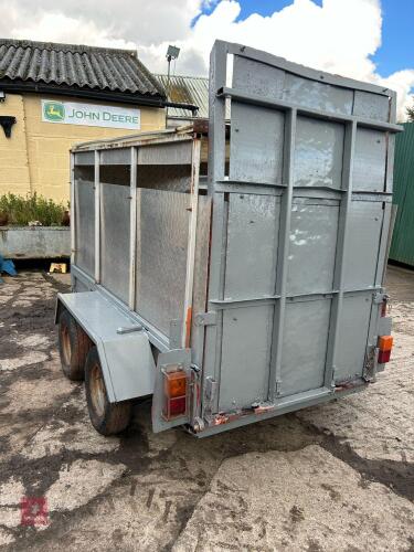 SMALL TWIN AXLE LIVESTOCK TRAILER