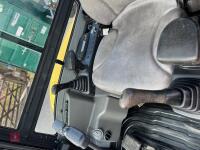 NEW HOLLAND E26C EXCAVATOR - 7