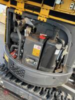 NEW HOLLAND E26C EXCAVATOR - 8