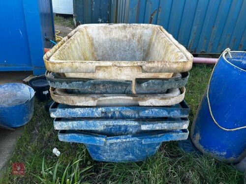 6 X MUCK TUBS
