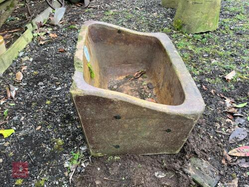 ORNATE PLANTER/TROUGH (7)