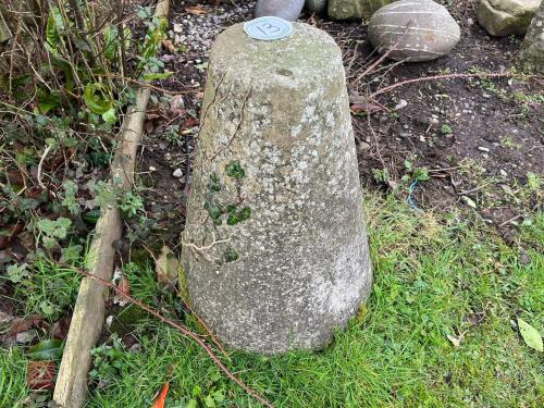 SANDSTONE STADDLESTONE BASE (13