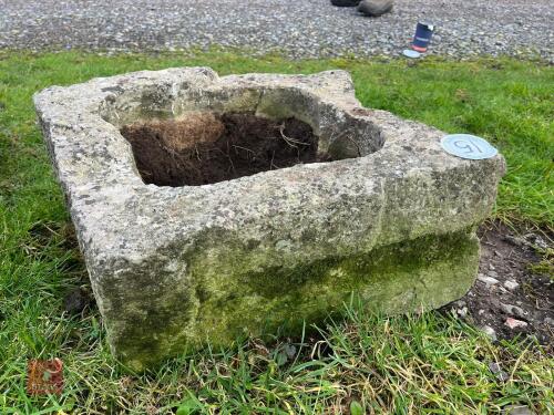 ORNATE STONE TROUGH/PLANTER (15)