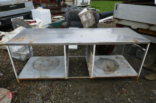 94'' X 33'' X 35'' SS TABLE