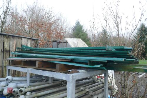 PALLET OF PALASADE FENCE SPARES