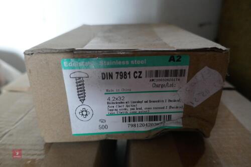 5 BOXES 4.2 X 32MM SCREWS