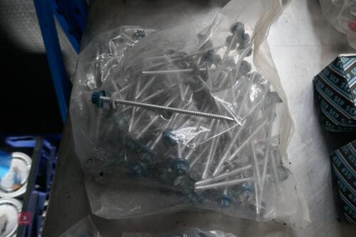 BAG OF GREEN ROOFING TECH SCREWS