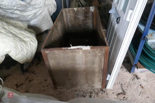 WHEELED WOODEN STORAGE BOX