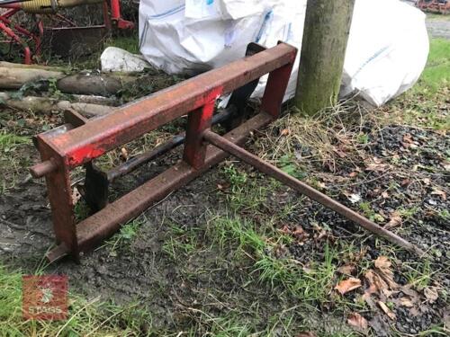 FRONT LOADER BALE SPIKE (S/R)