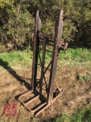 VINTAGE SACK LIFTING BARROW