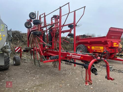 2015 KVERNELAND TAARUP TWIN ROTOR RAKE