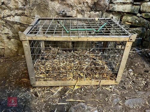 3 x CAGES / BROODY BOXES