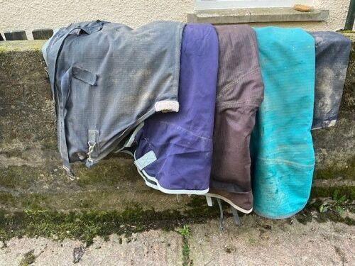 4 TURNOUT HORSE RUGS