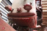 INTERNATIONAL TD14 CRAWLER - 8
