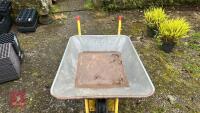 LARGE GARDEN WHEELBARROW - 5