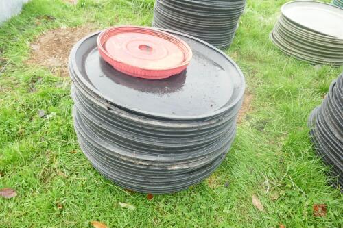 22 BLACK FEED TRAYS
