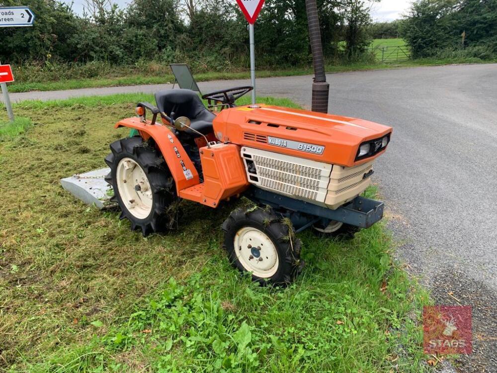 KUBOTA B1500 COMPACT TRACTOR & 4' TOPPER