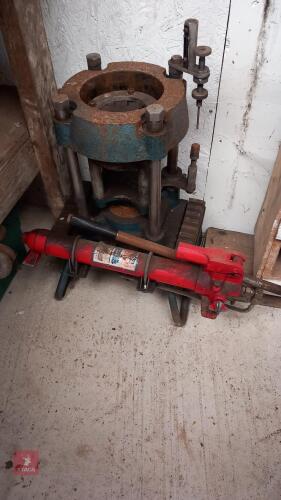 GATES PIPE CRIMPER