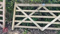 2.4M WOODEN GATE - 3