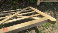 2.4M WOODEN GATE - 10