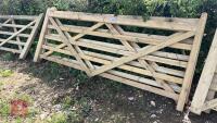 2 3M WOODEN GATE