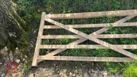3.9M WOODEN GATE - 3