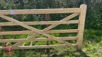 3.9M WOODEN GATE - 2