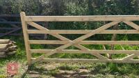 3.9M WOODEN GATE - 3