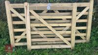 4' WOODEN HUNTING GATE (DAMAGED)
